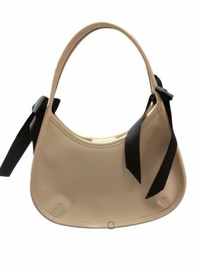 Coachtopia Leather With Bows from Coach's Coachtopia line ergo bag EUC